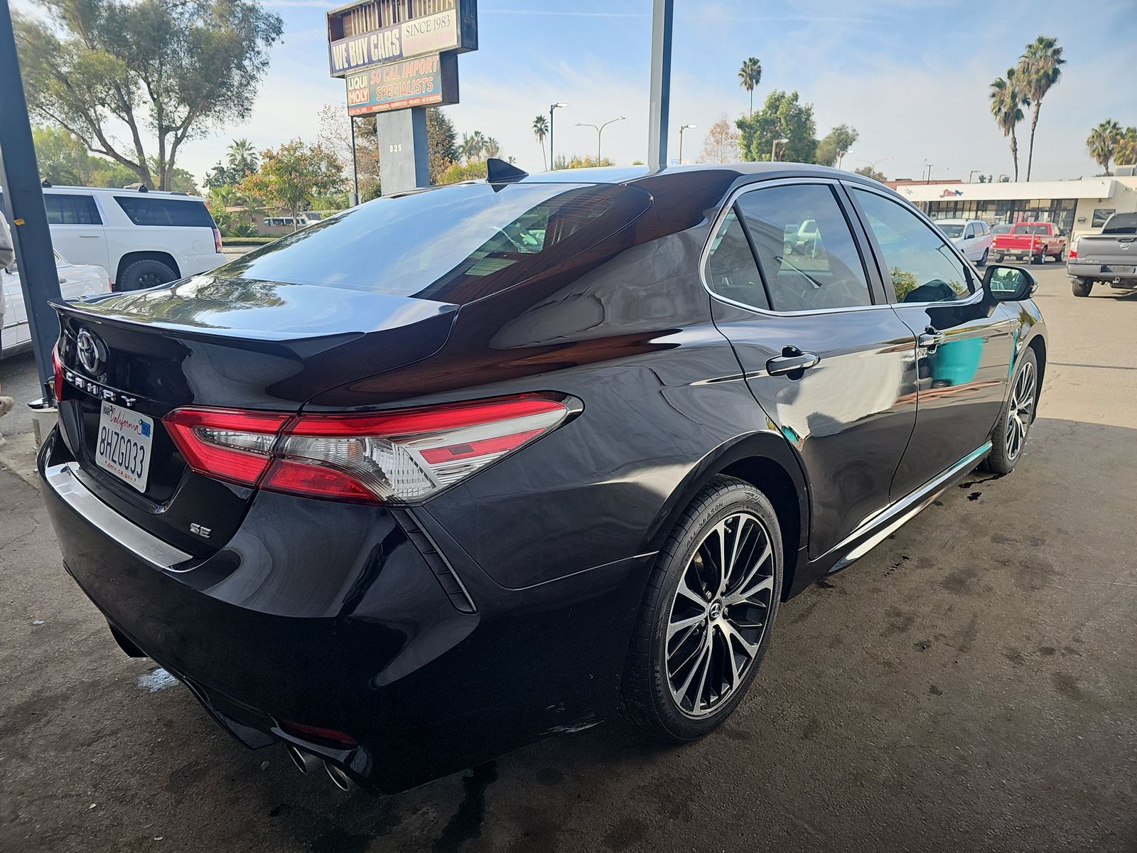 2019 Toyota Camry SE FWD