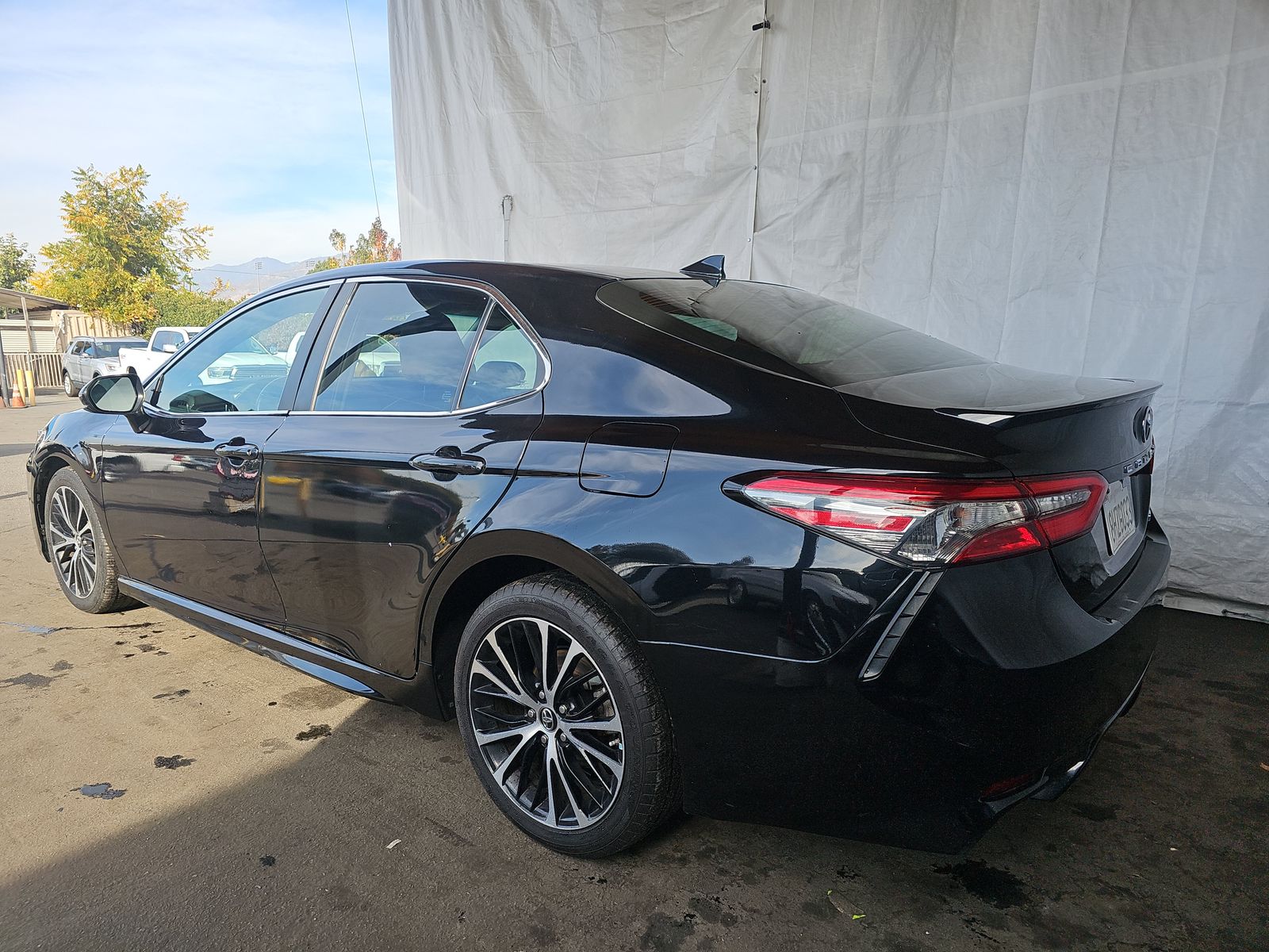 2019 Toyota Camry SE FWD