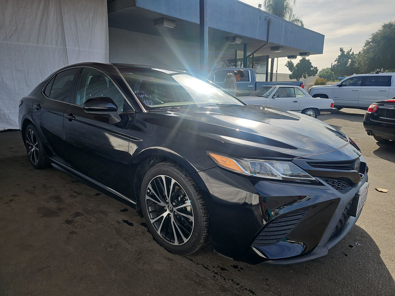 2019 Toyota Camry SE FWD