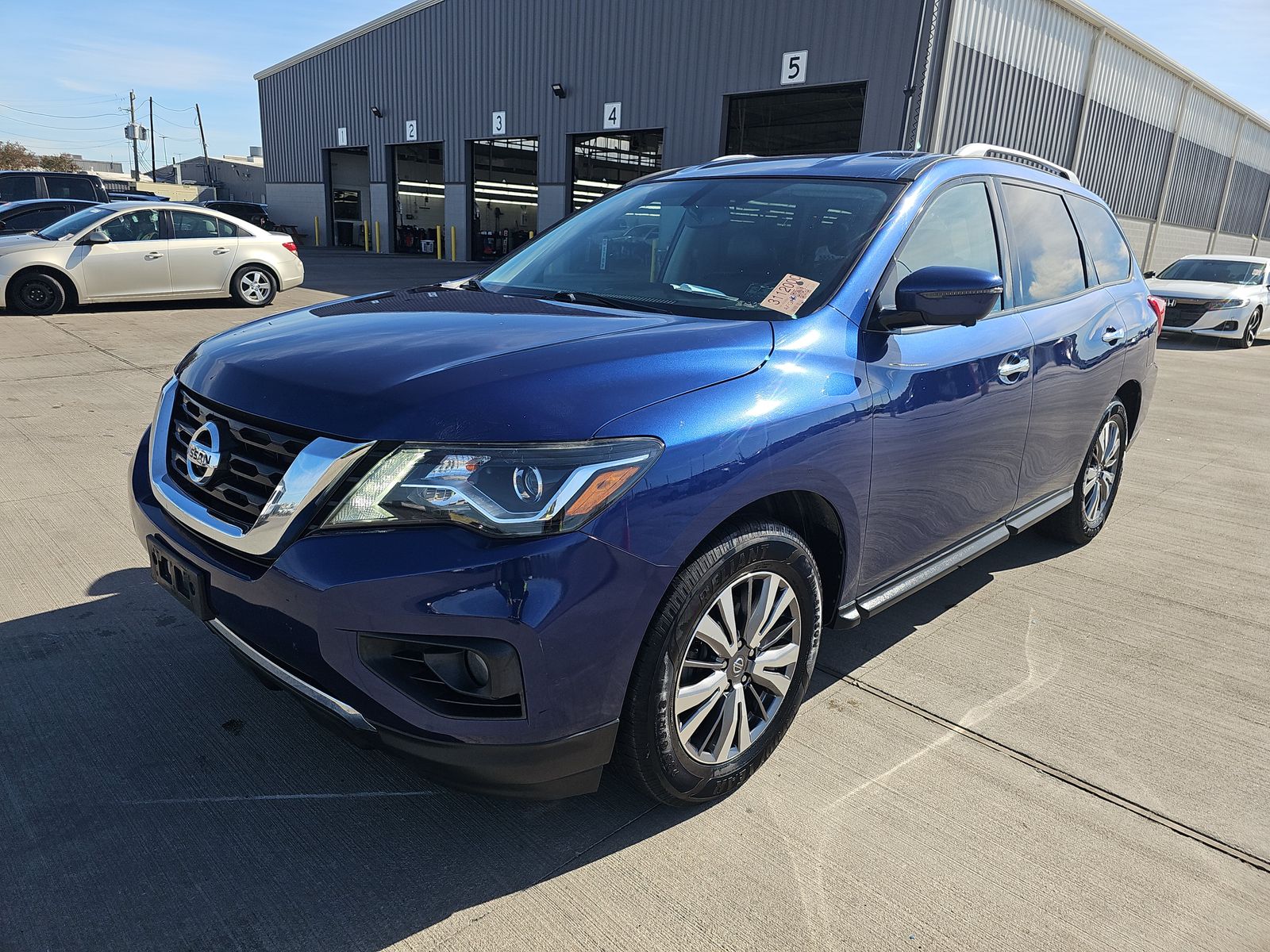 2019 Nissan Pathfinder SL FWD