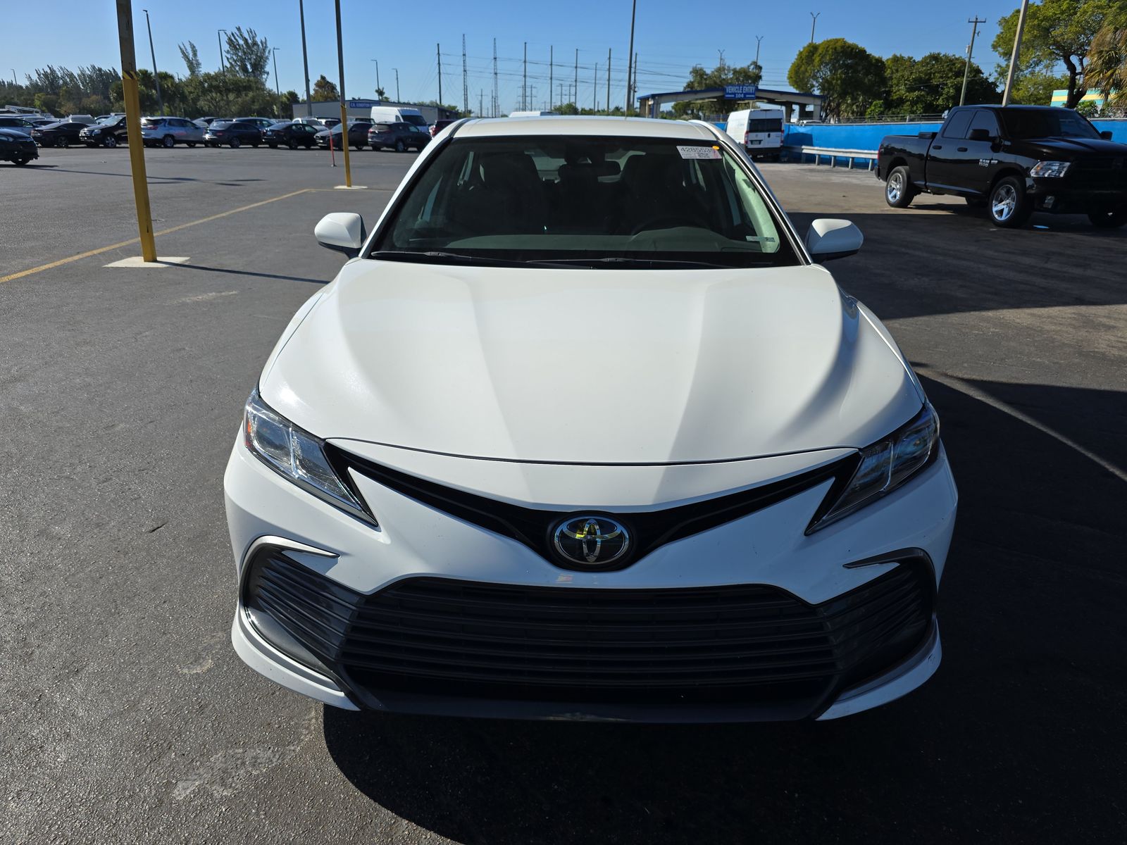 2022 Toyota Camry LE FWD