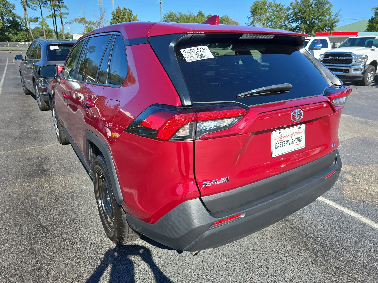 2022 Toyota RAV4 LE FWD