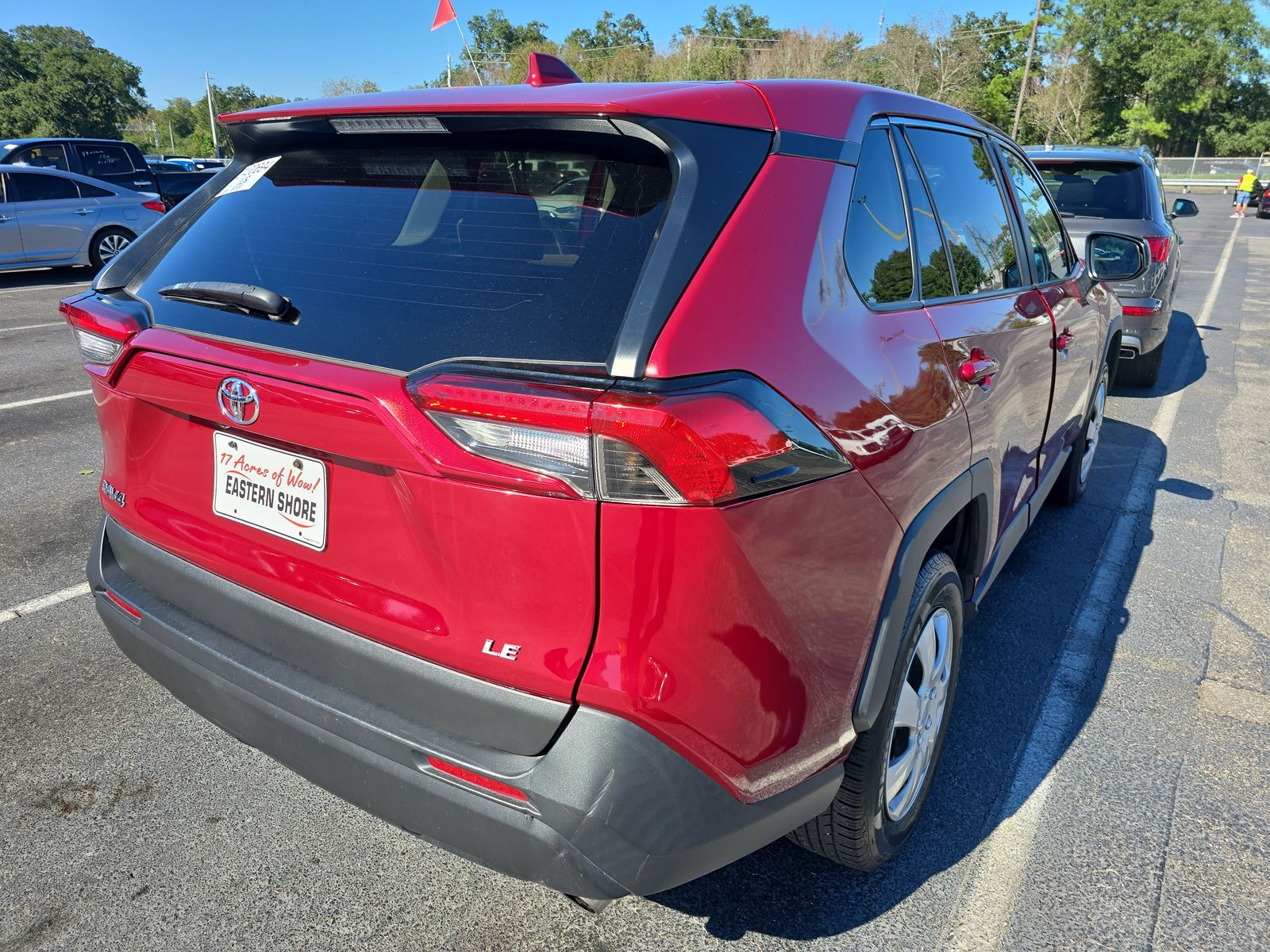 2022 Toyota RAV4 LE FWD