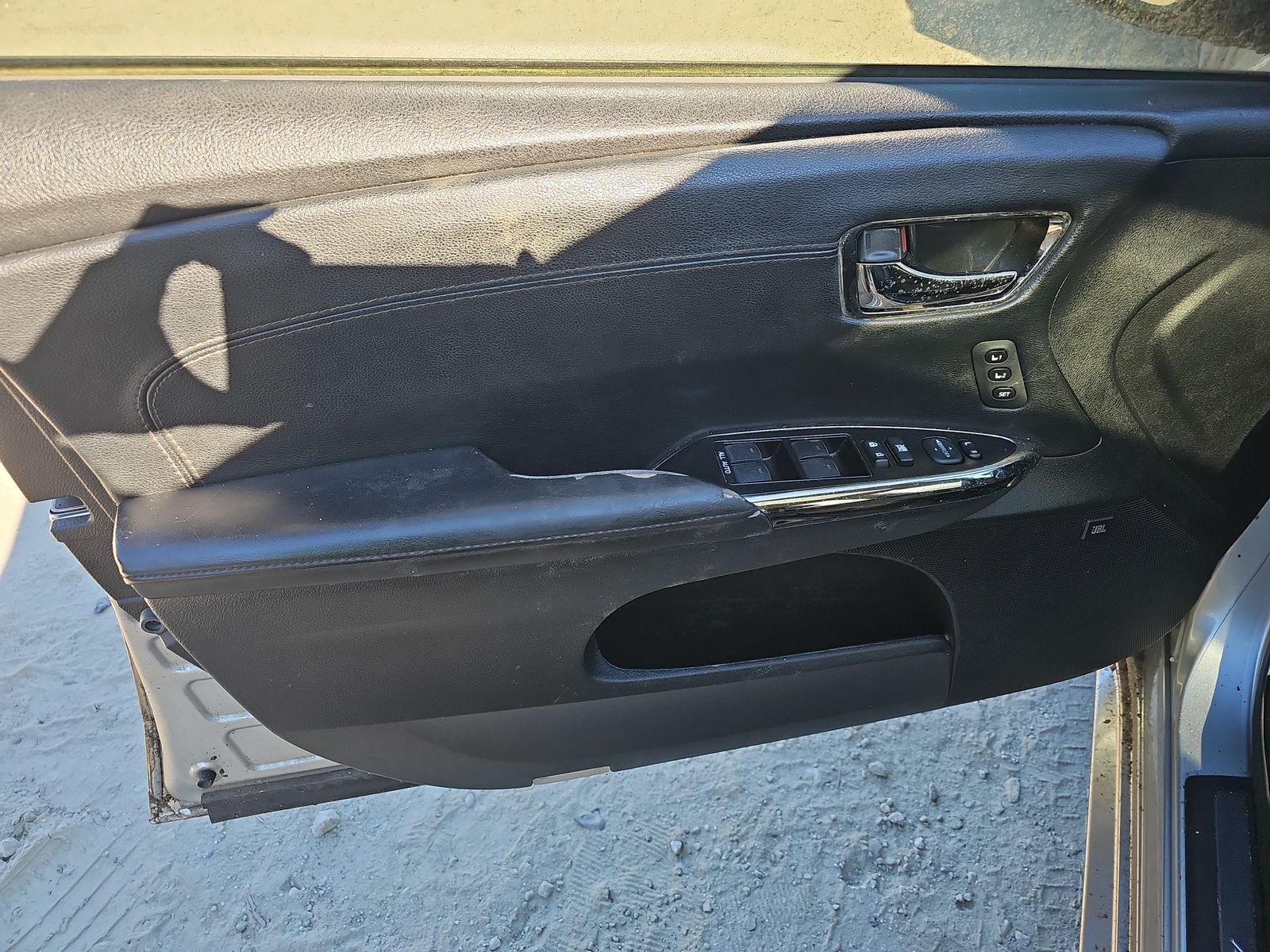 2015 Toyota Avalon Hybrid Limited FWD