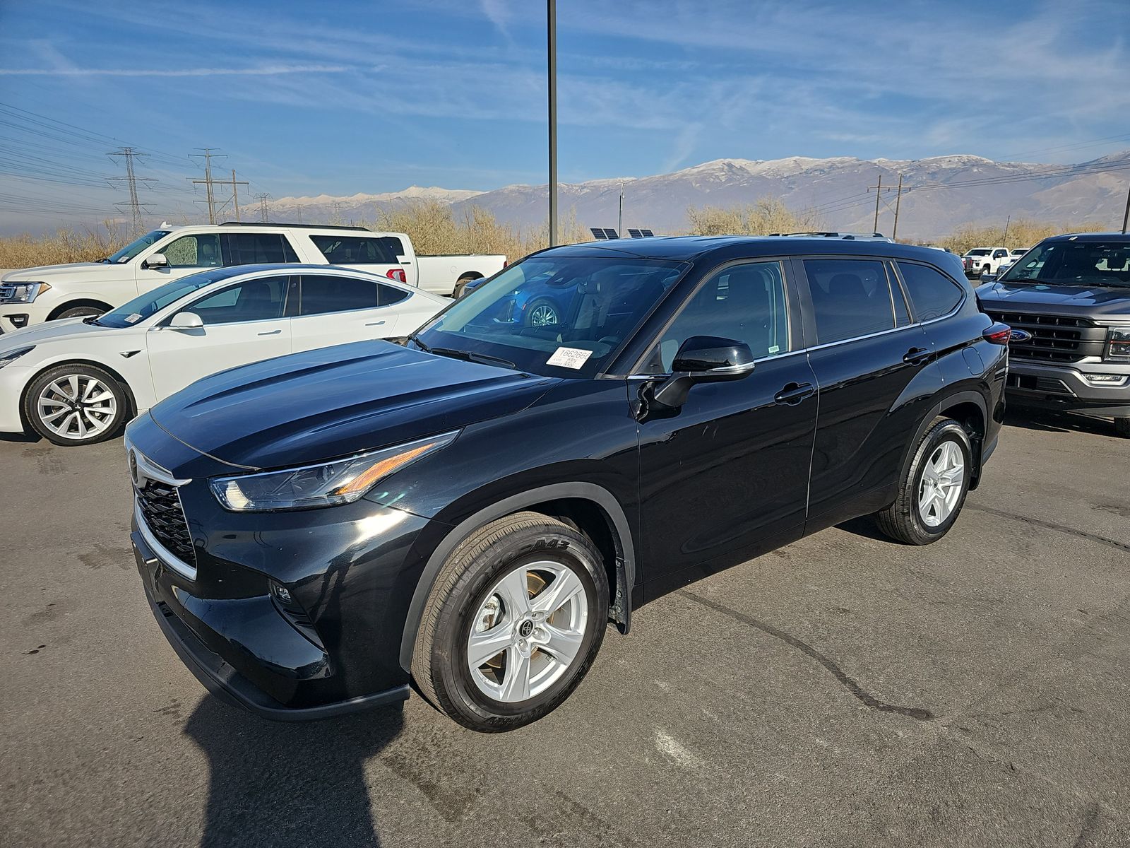 2024 Toyota Highlander LE