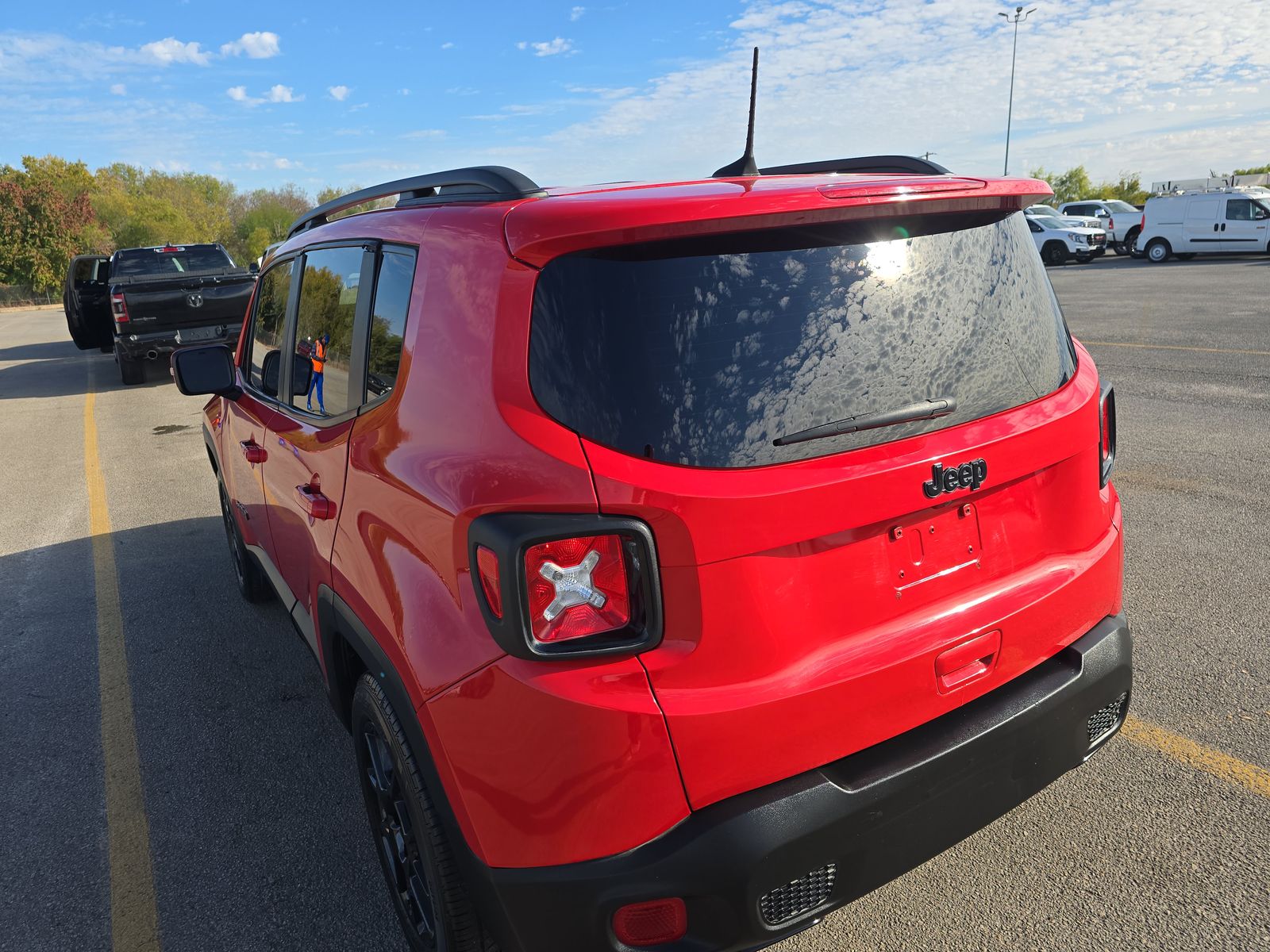 2019 Jeep Renegade Latitude Altitude Edition FWD