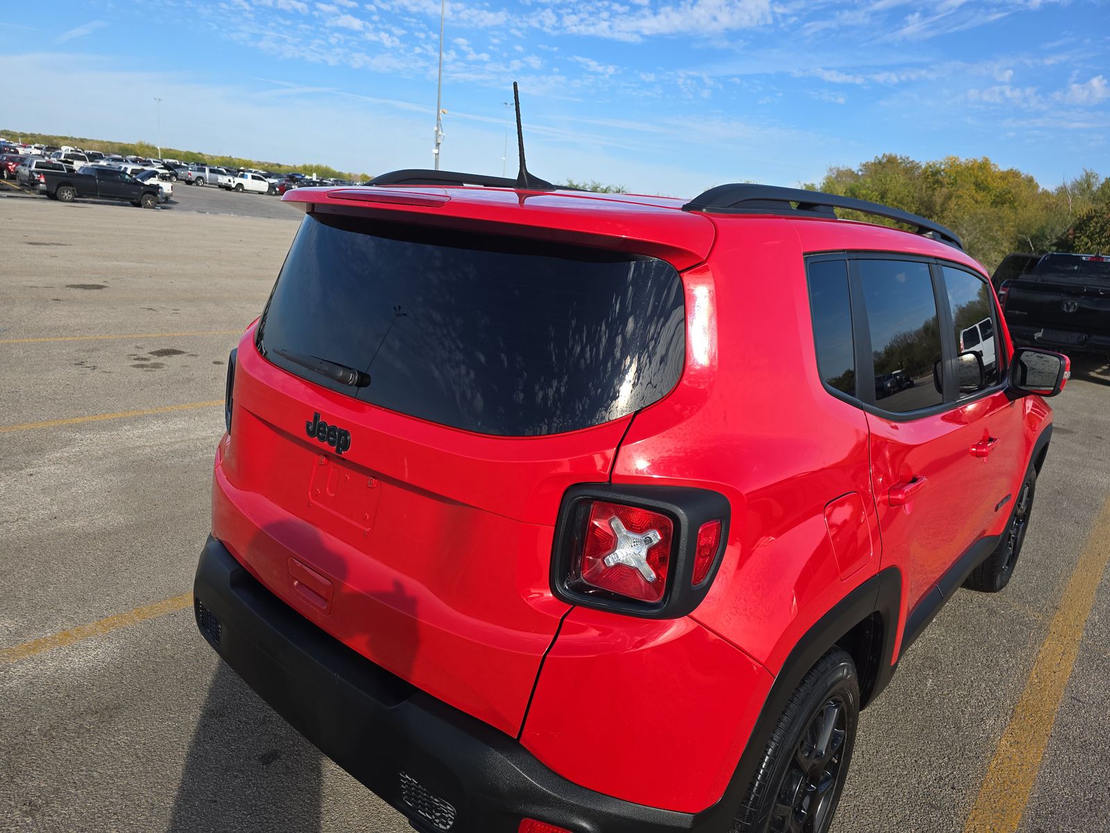 2019 Jeep Renegade Latitude Altitude Edition FWD