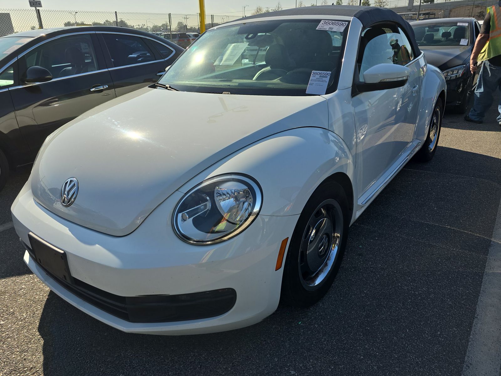 2016 Volkswagen Beetle 1.8T Denim FWD