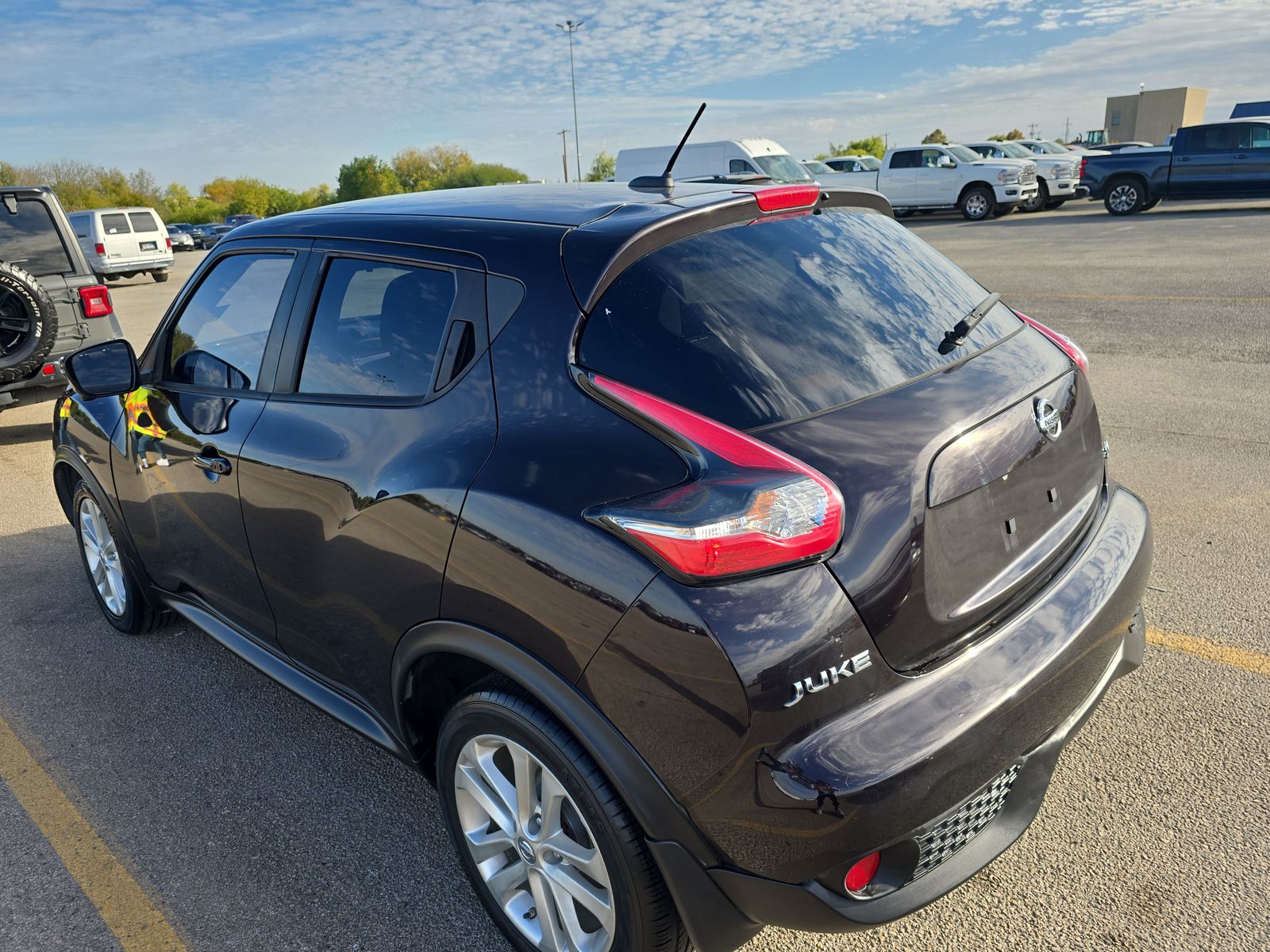 2015 Nissan JUKE SV FWD