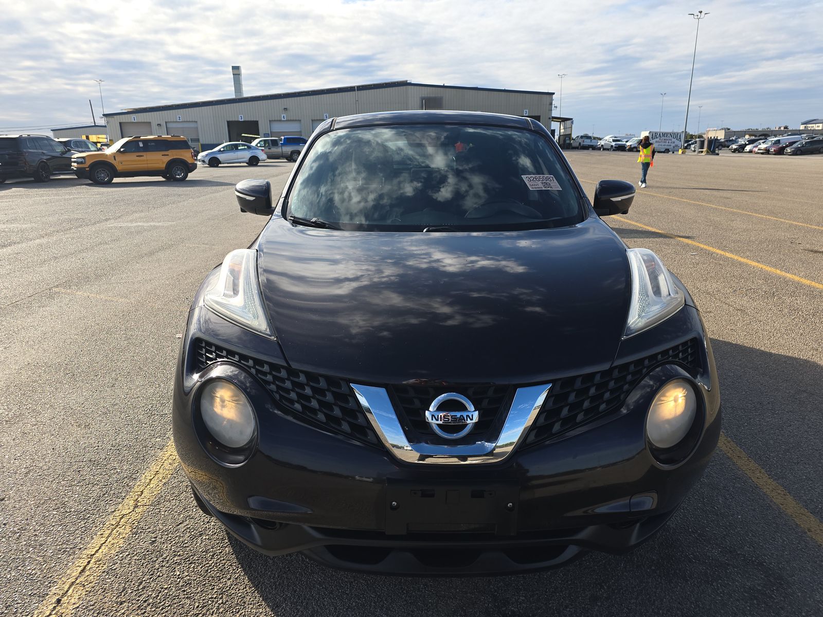 2015 Nissan JUKE SV FWD