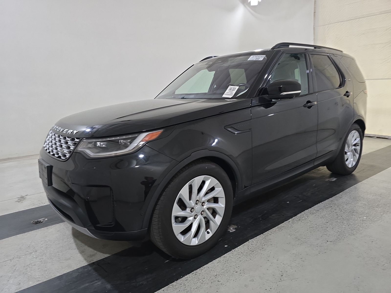 2022 Land Rover Discovery S