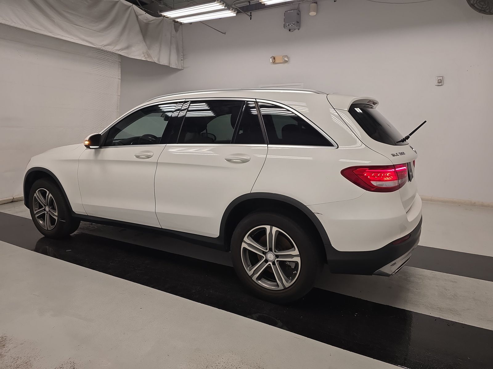 2017 Mercedes-Benz GLC GLC 300 RWD