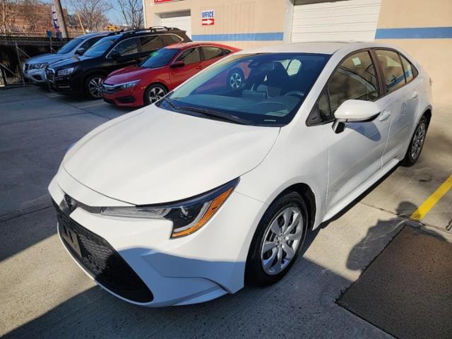 2022 Toyota Corolla LE Sedan