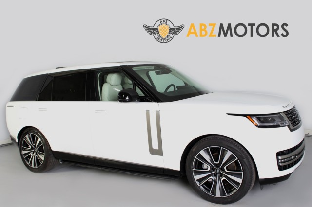 2024 Land Rover Range Rover SE LWB w/7-Passenger Seating