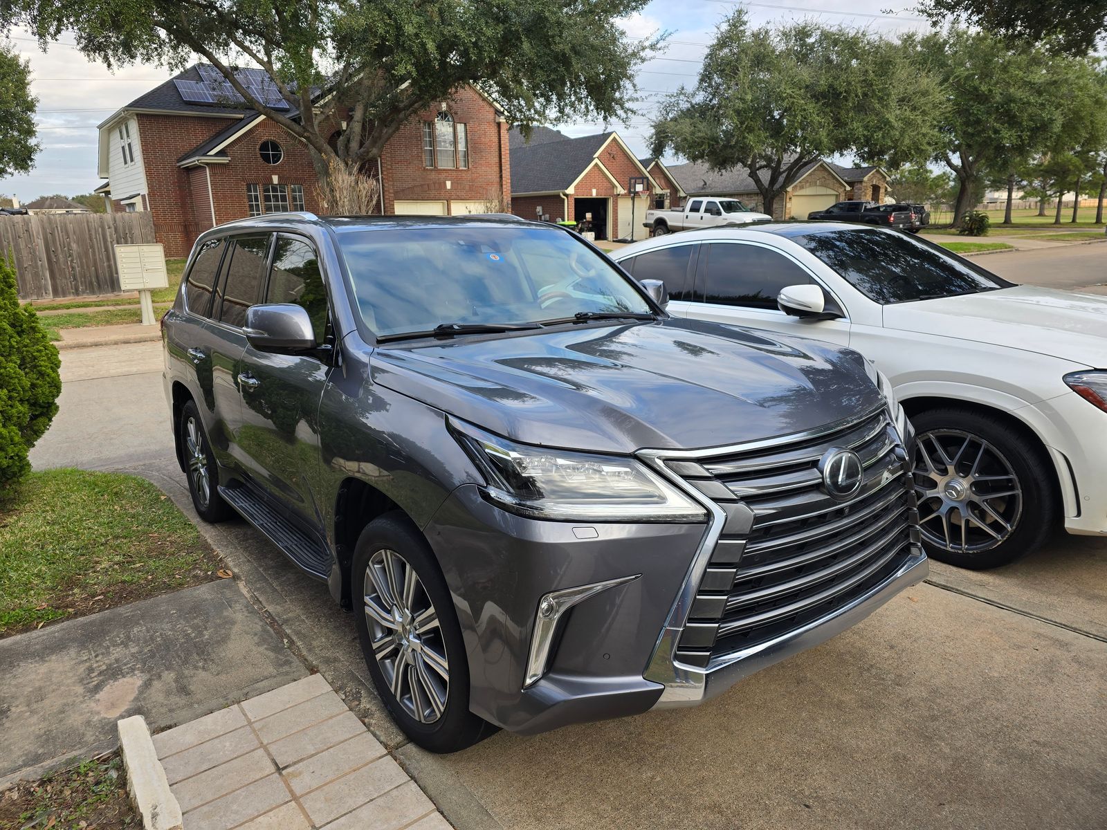 2016 Lexus LX 570