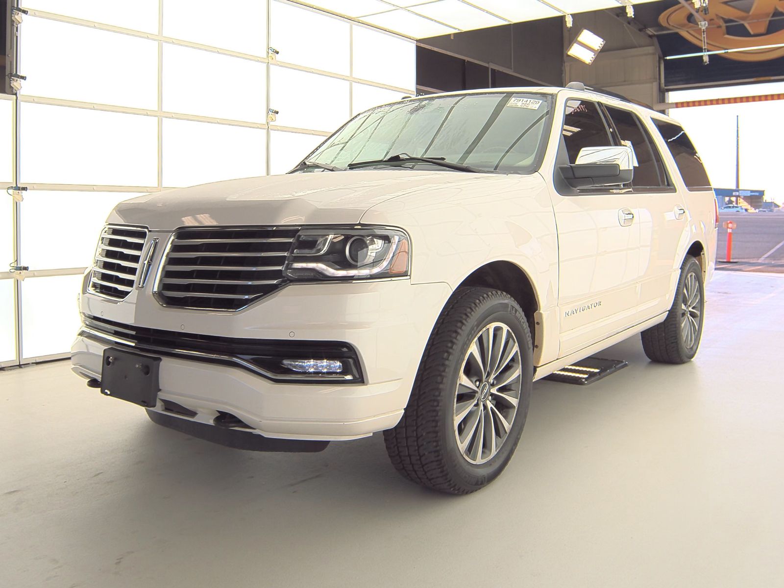 2015 Lincoln Navigator Base AWD