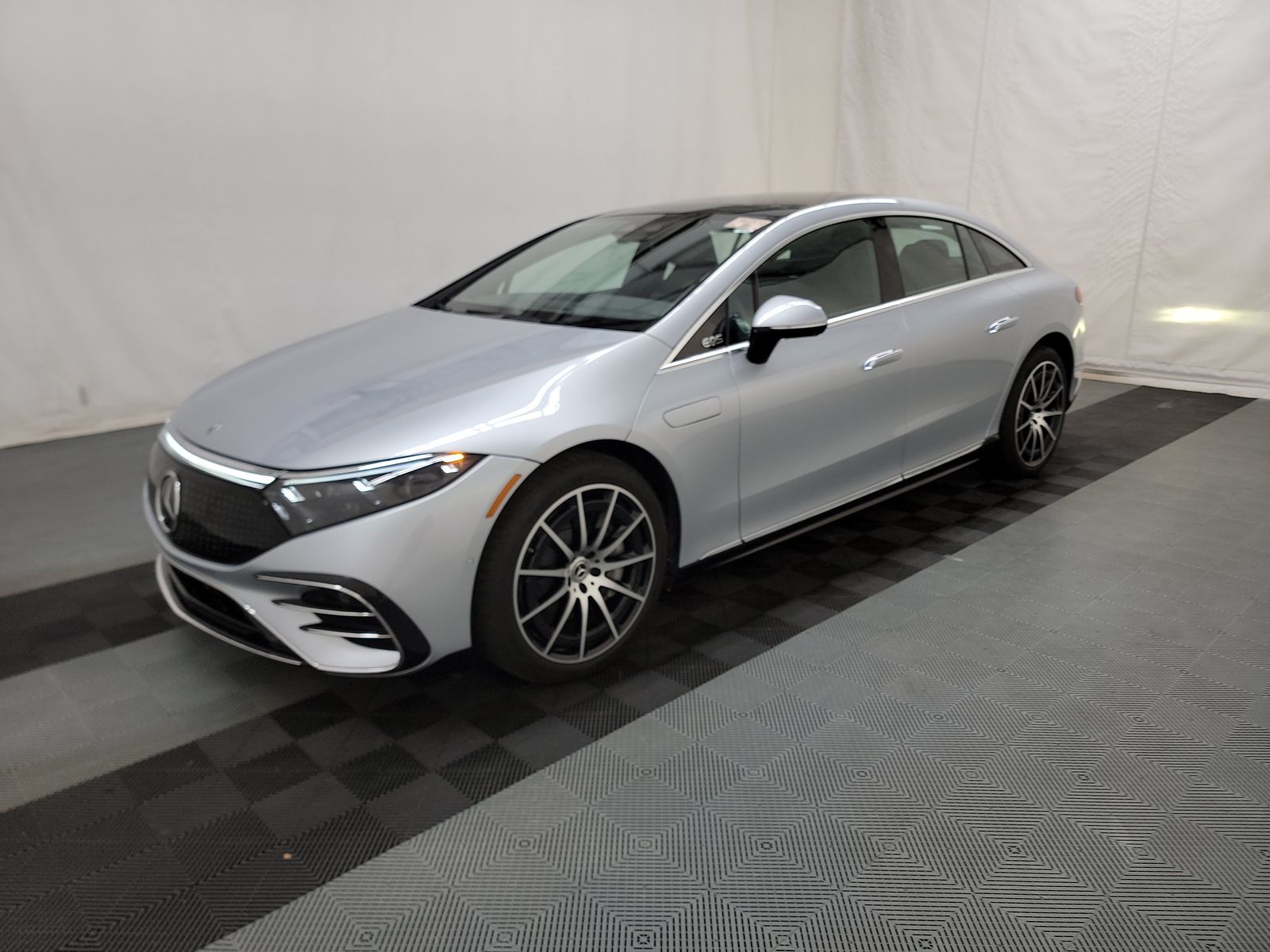 2022 Mercedes-Benz EQS 450+