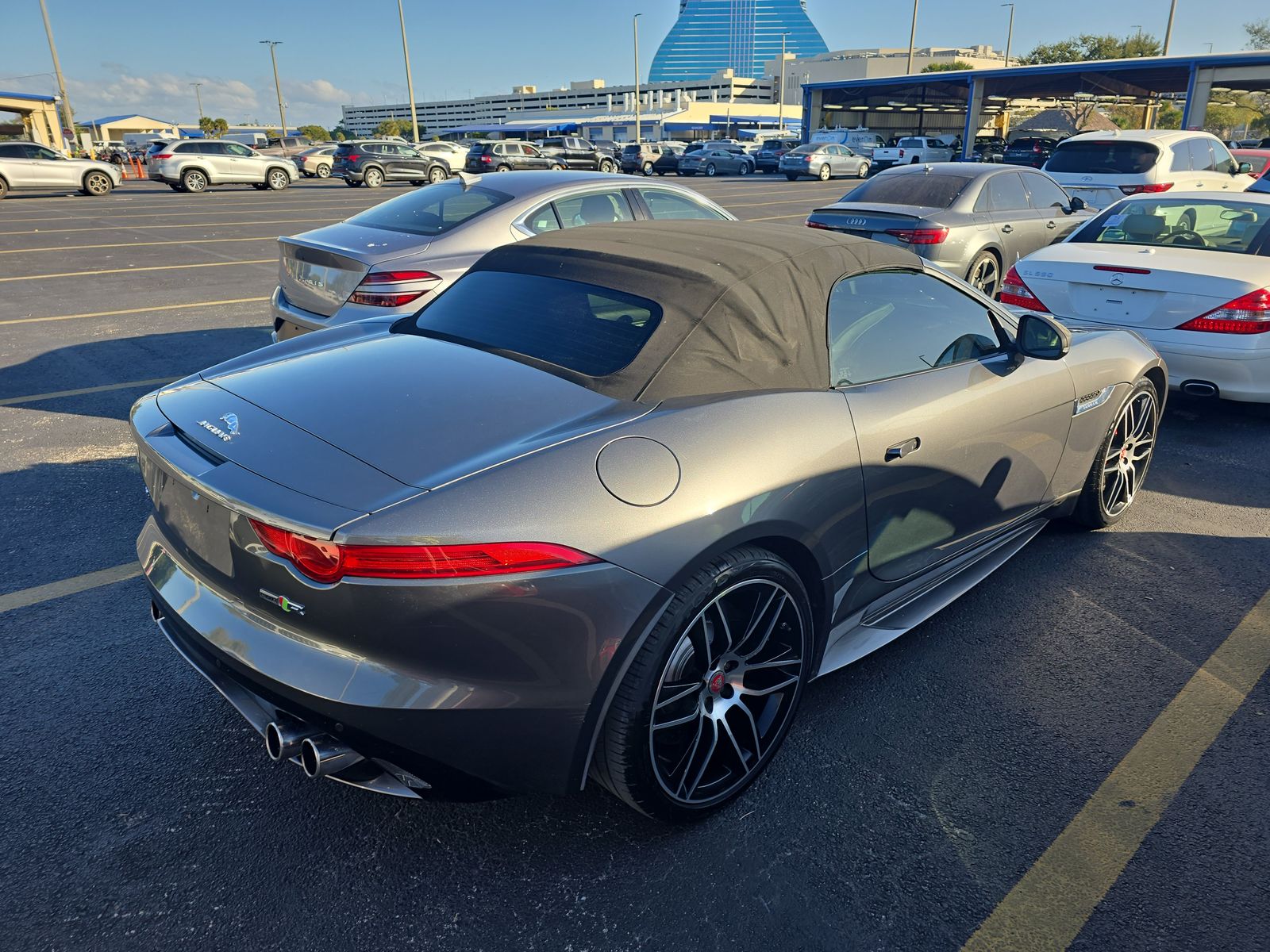 2016 Jaguar F-TYPE R AWD