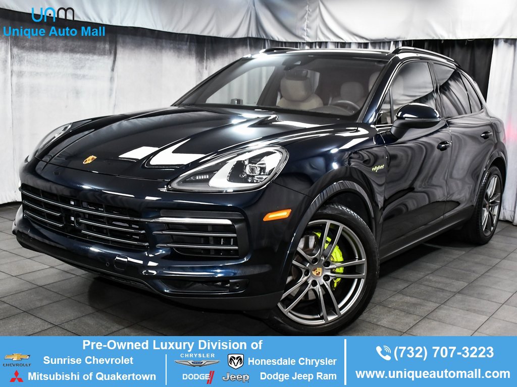 2023 Porsche Cayenne E-Hybrid Platinum Edition