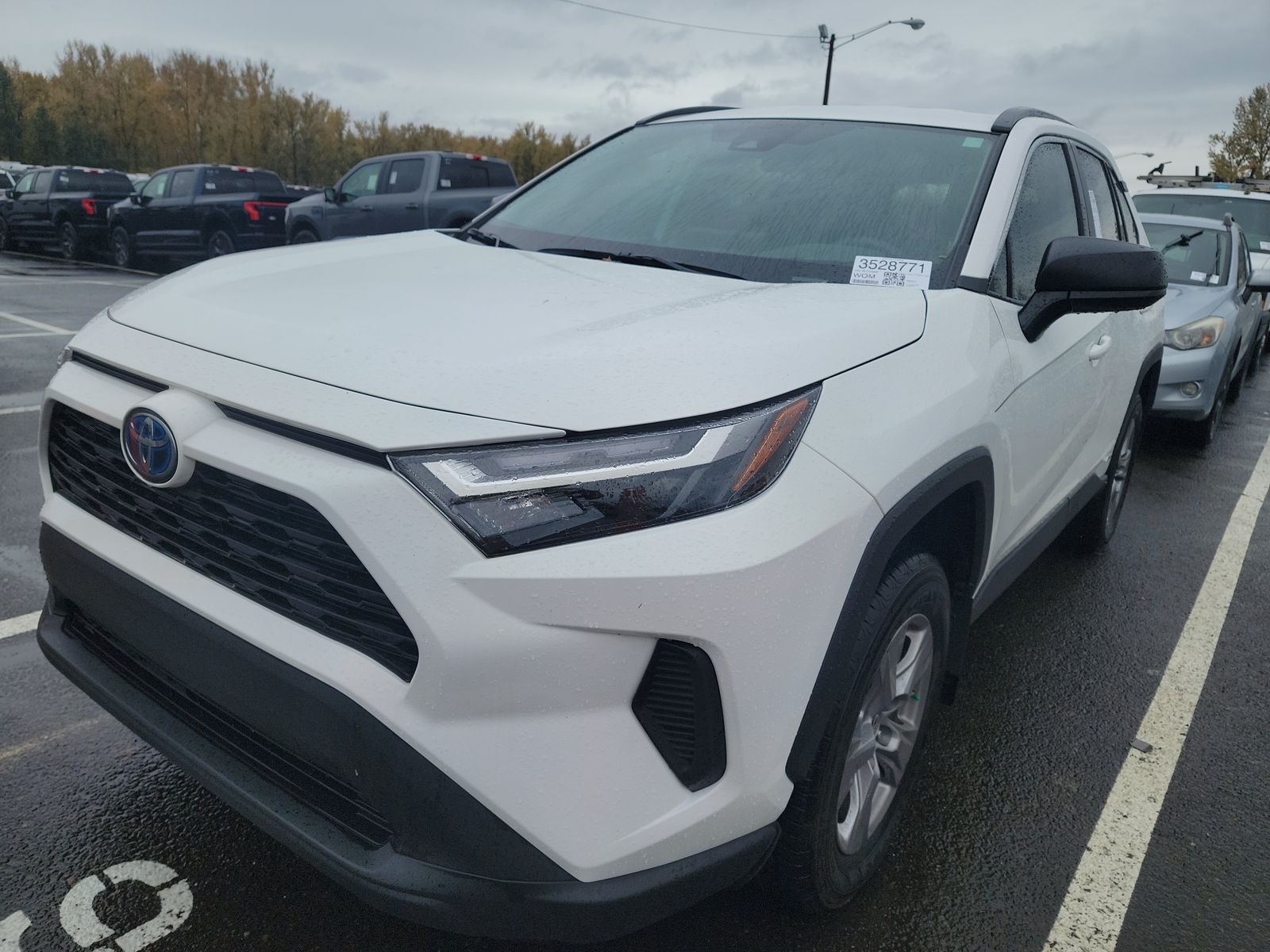 2024 Toyota RAV4 Hybrid LE