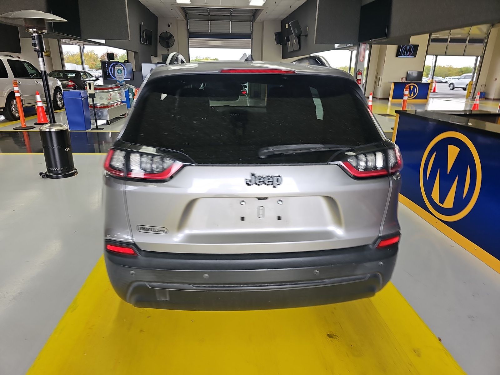 2019 Jeep Cherokee Latitude Altitude Edition FWD