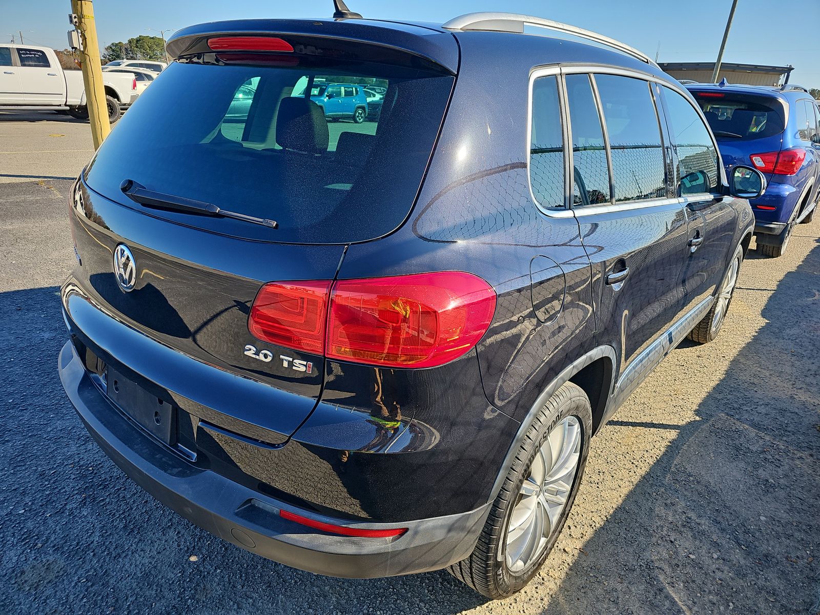 2015 Volkswagen Tiguan 2.0T SE FWD