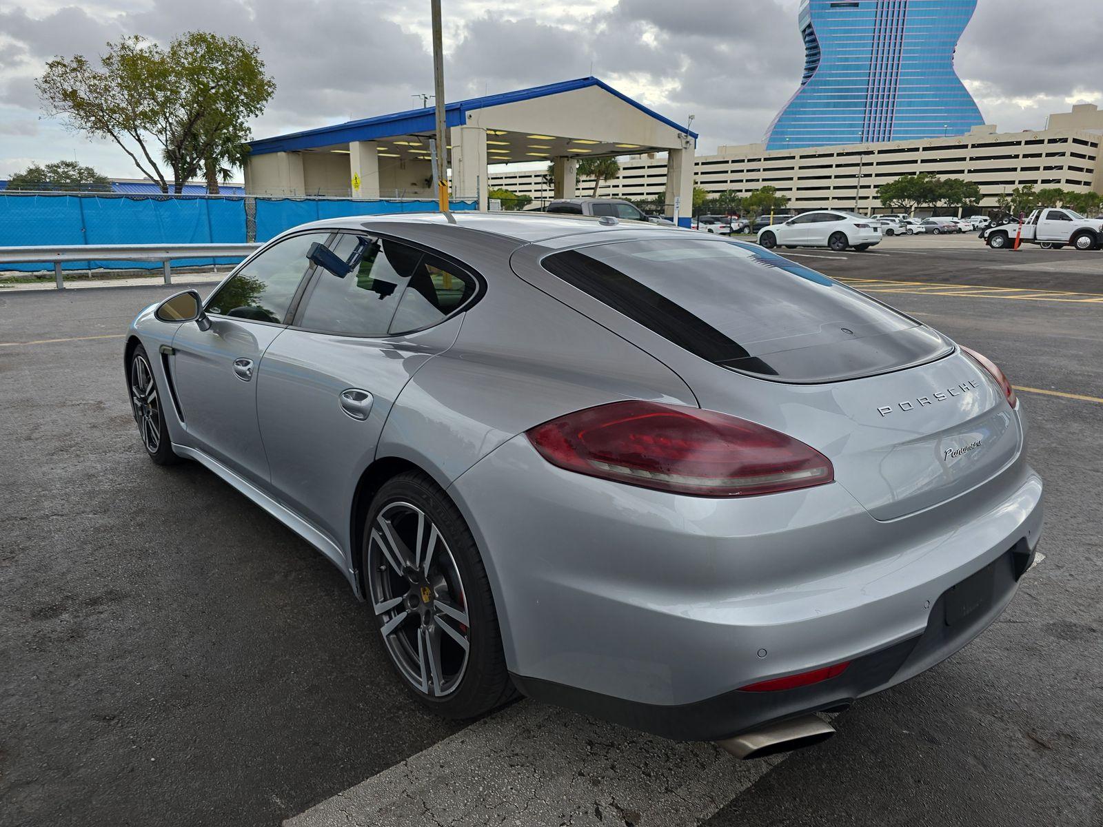 2016 Porsche Panamera Edition RWD