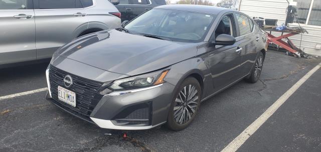 2024 Nissan Altima SV