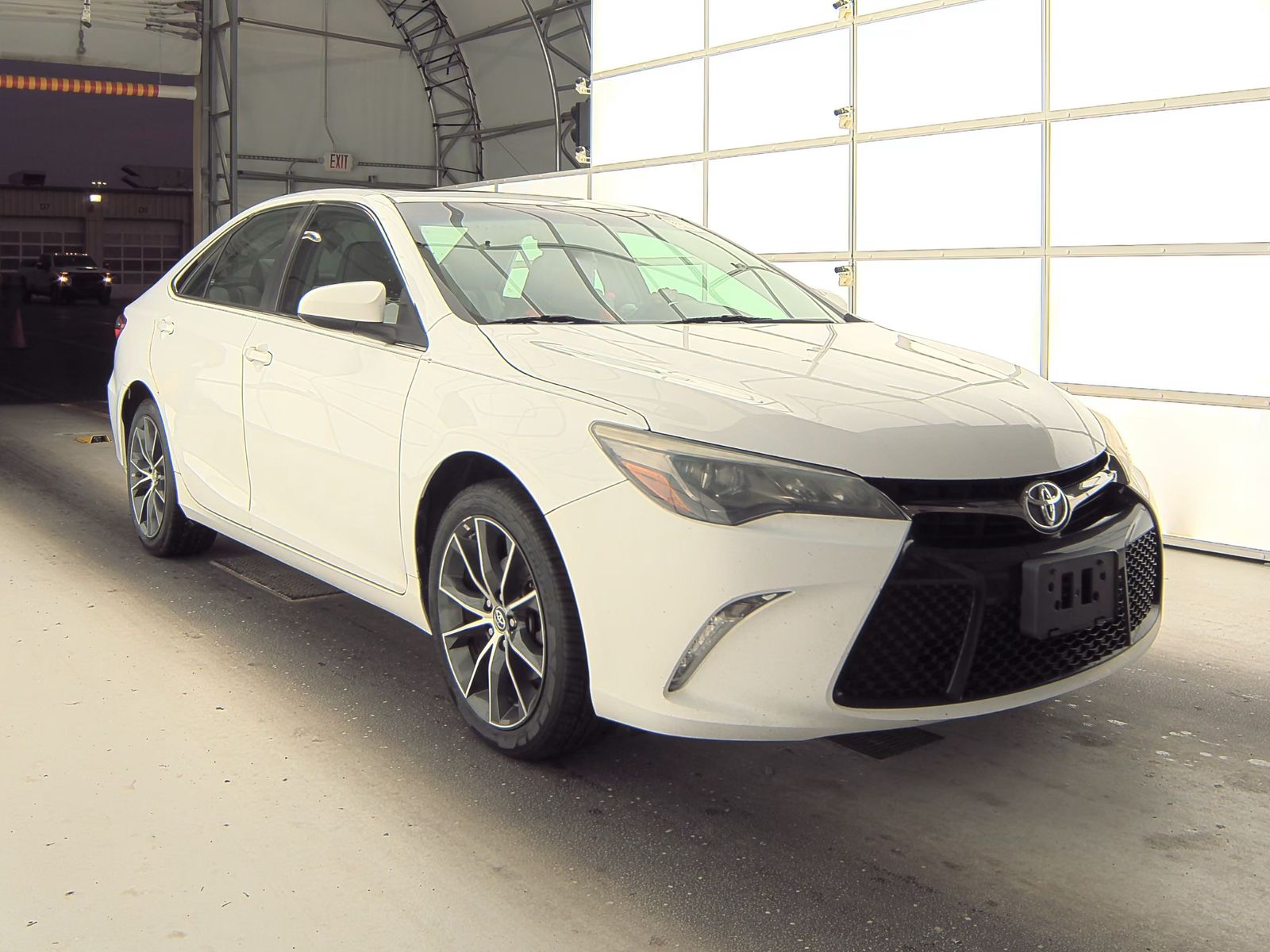 2016 Toyota Camry XSE FWD