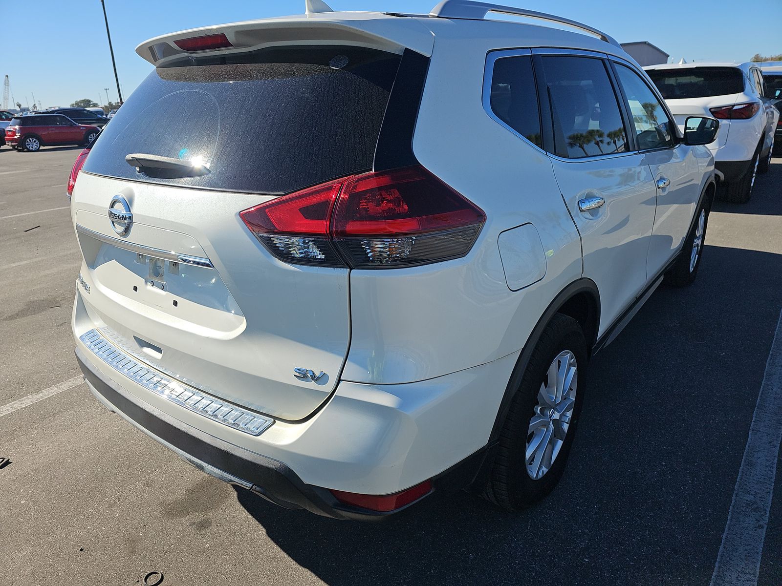 2018 Nissan Rogue SV FWD