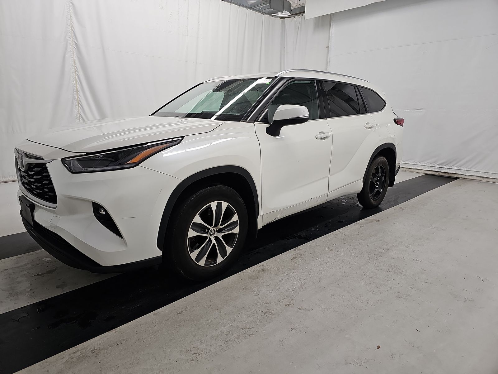 2021 Toyota Highlander XLE AWD