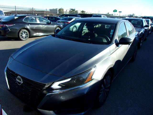 2024 Nissan Altima SV