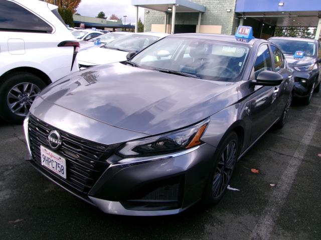 2024 Nissan Altima SV