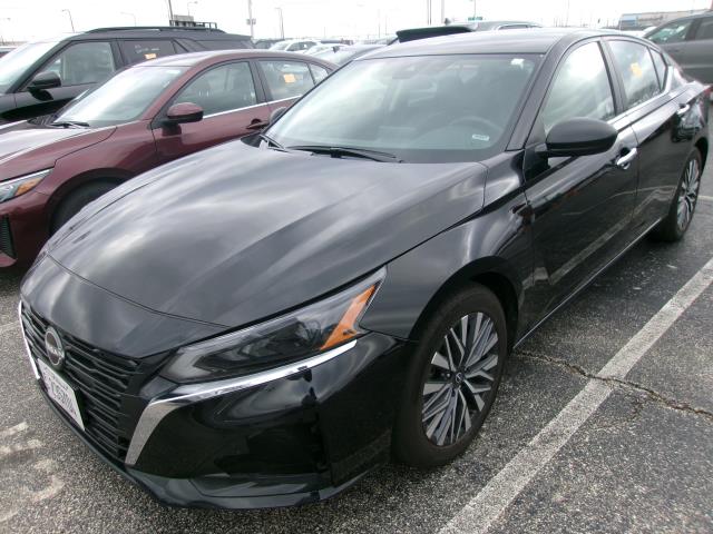 2024 Nissan Altima SV