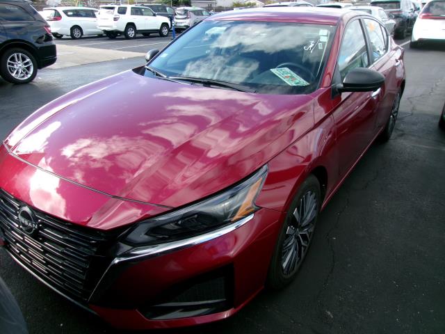 2024 Nissan Altima SV