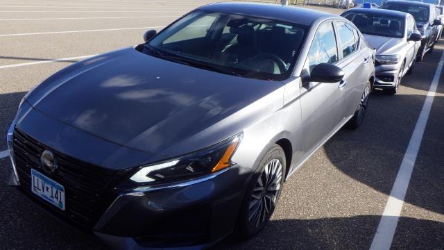 2024 Nissan Altima SV