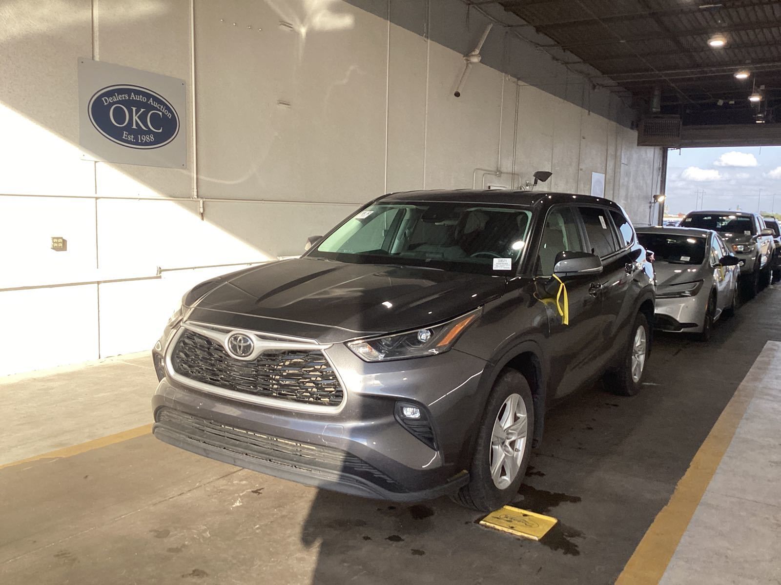 2023 Toyota Highlander LE