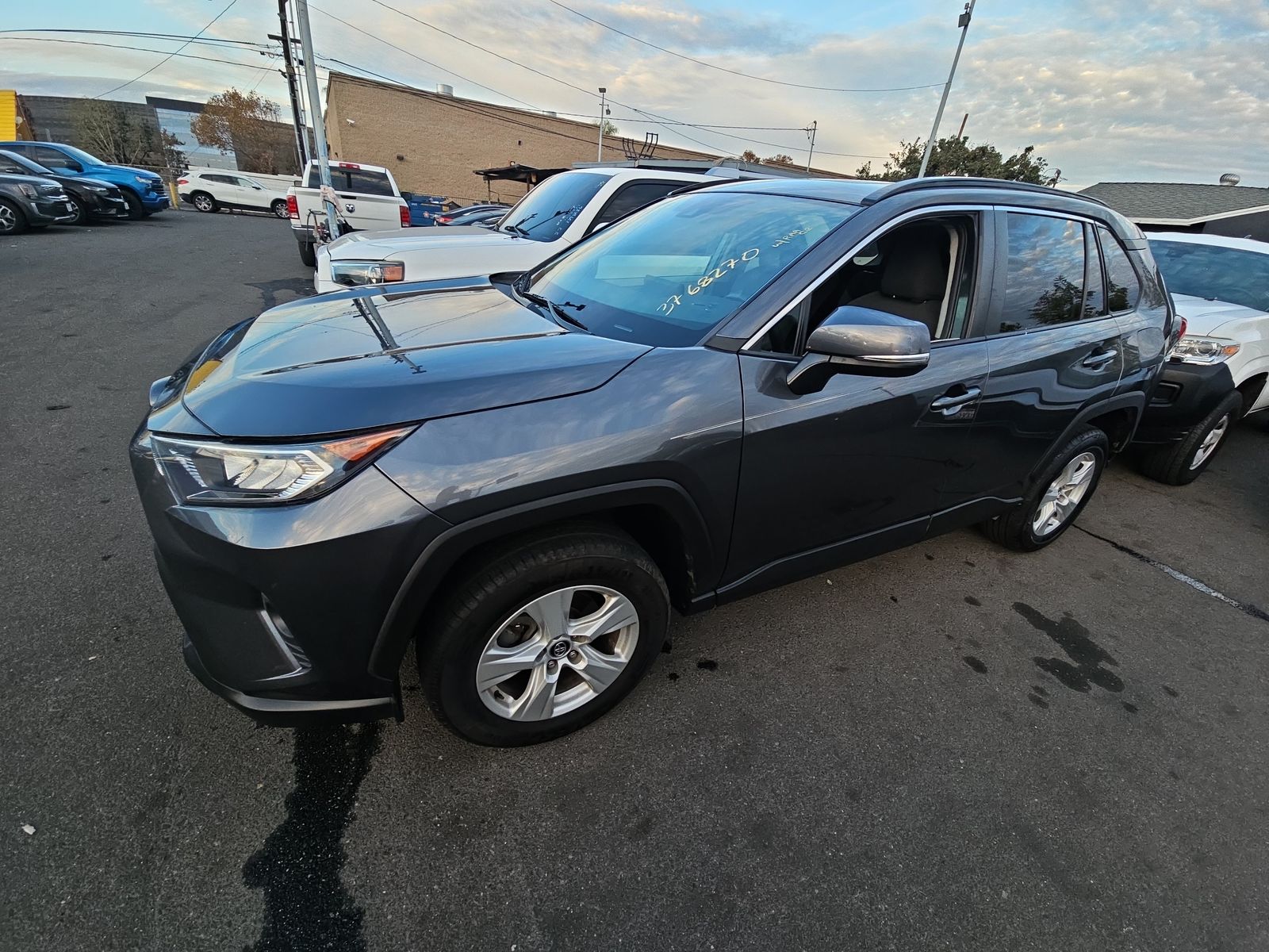 2020 Toyota RAV4 XLE