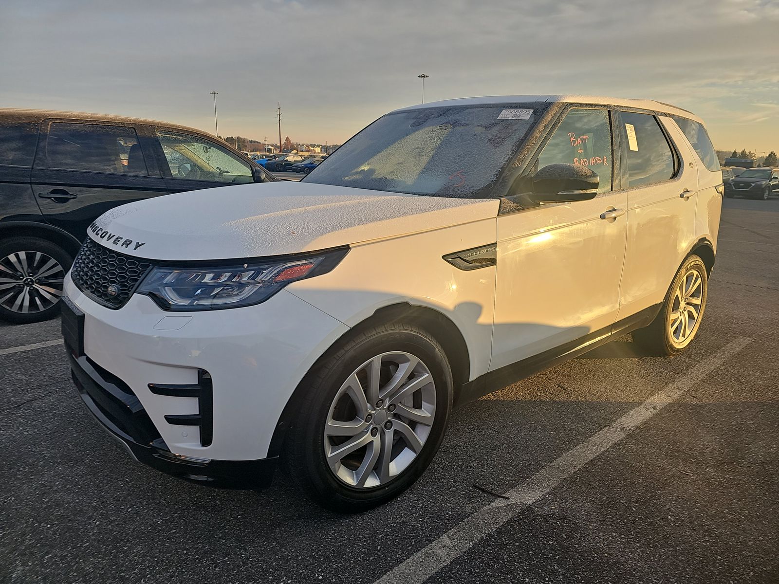 2020 Land Rover Discovery Landmark Edition