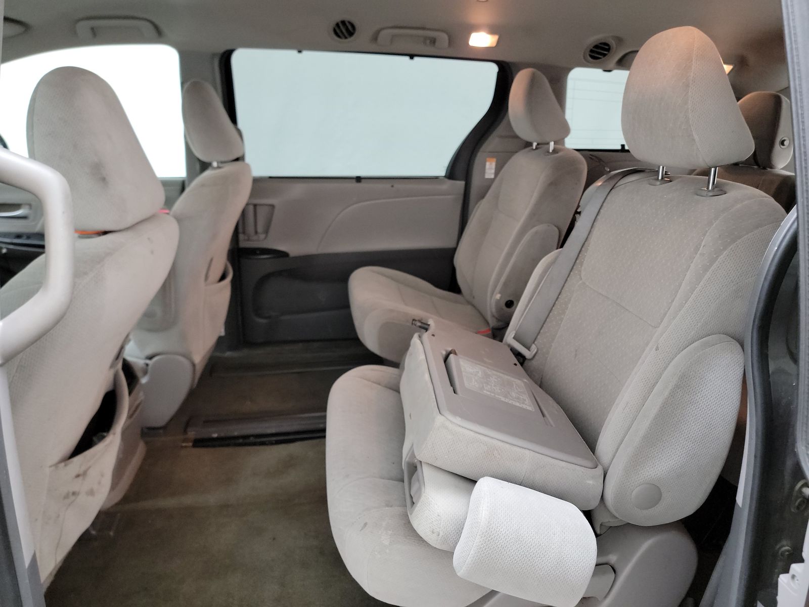 2015 Toyota Sienna LE FWD