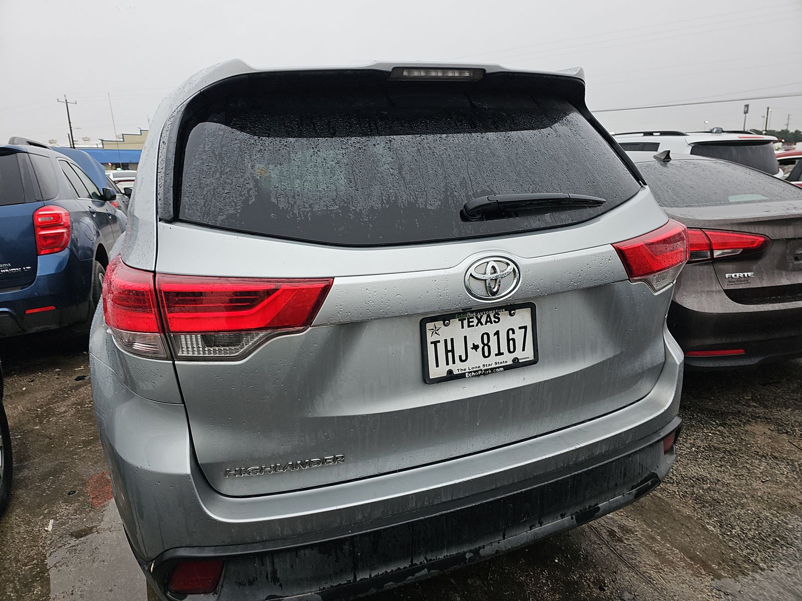 2019 Toyota Highlander LE FWD