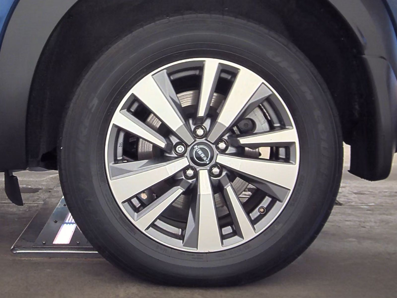 2022 Nissan Pathfinder SL AWD