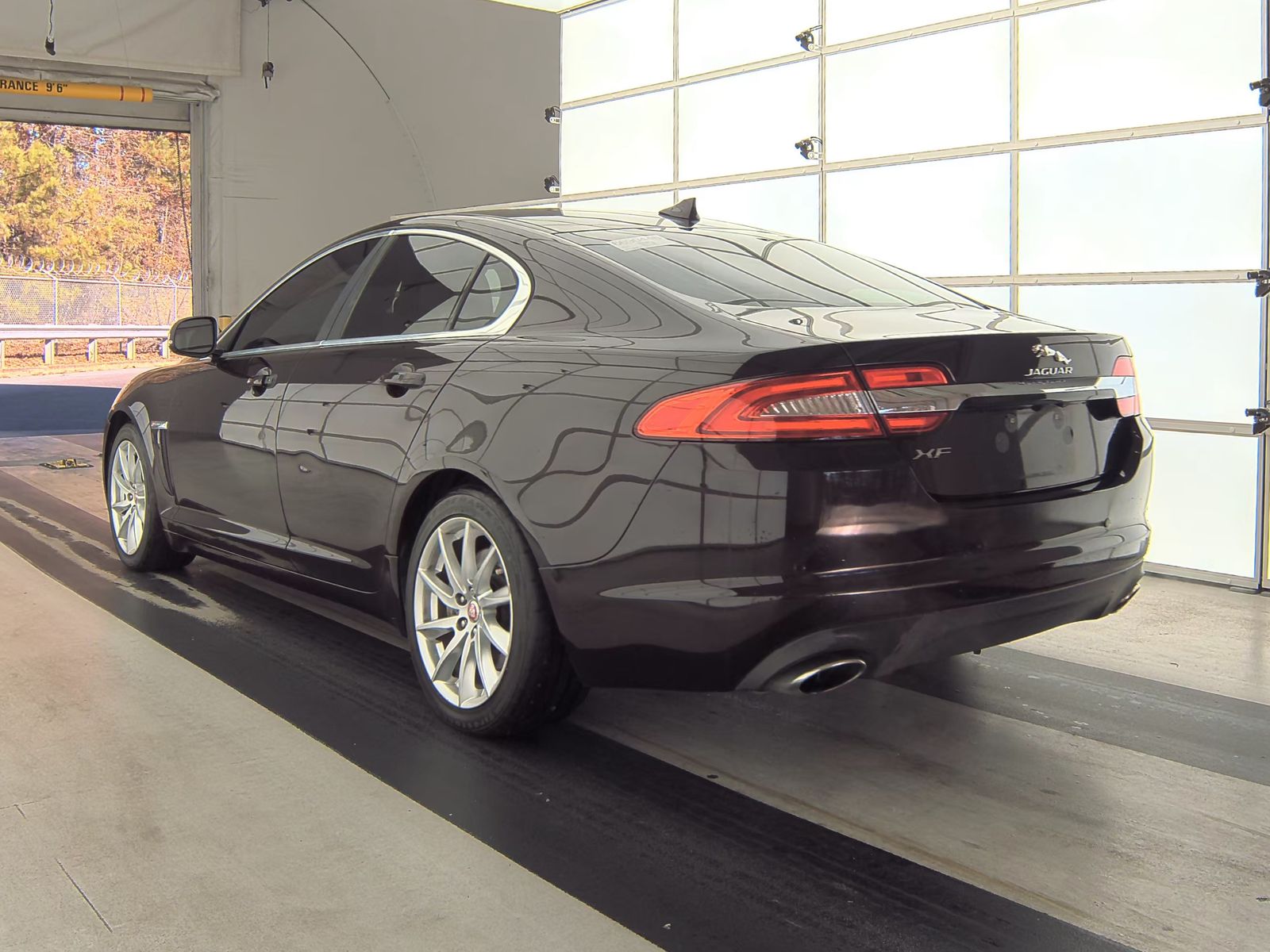 2015 Jaguar XF 2.0T Premium FWD