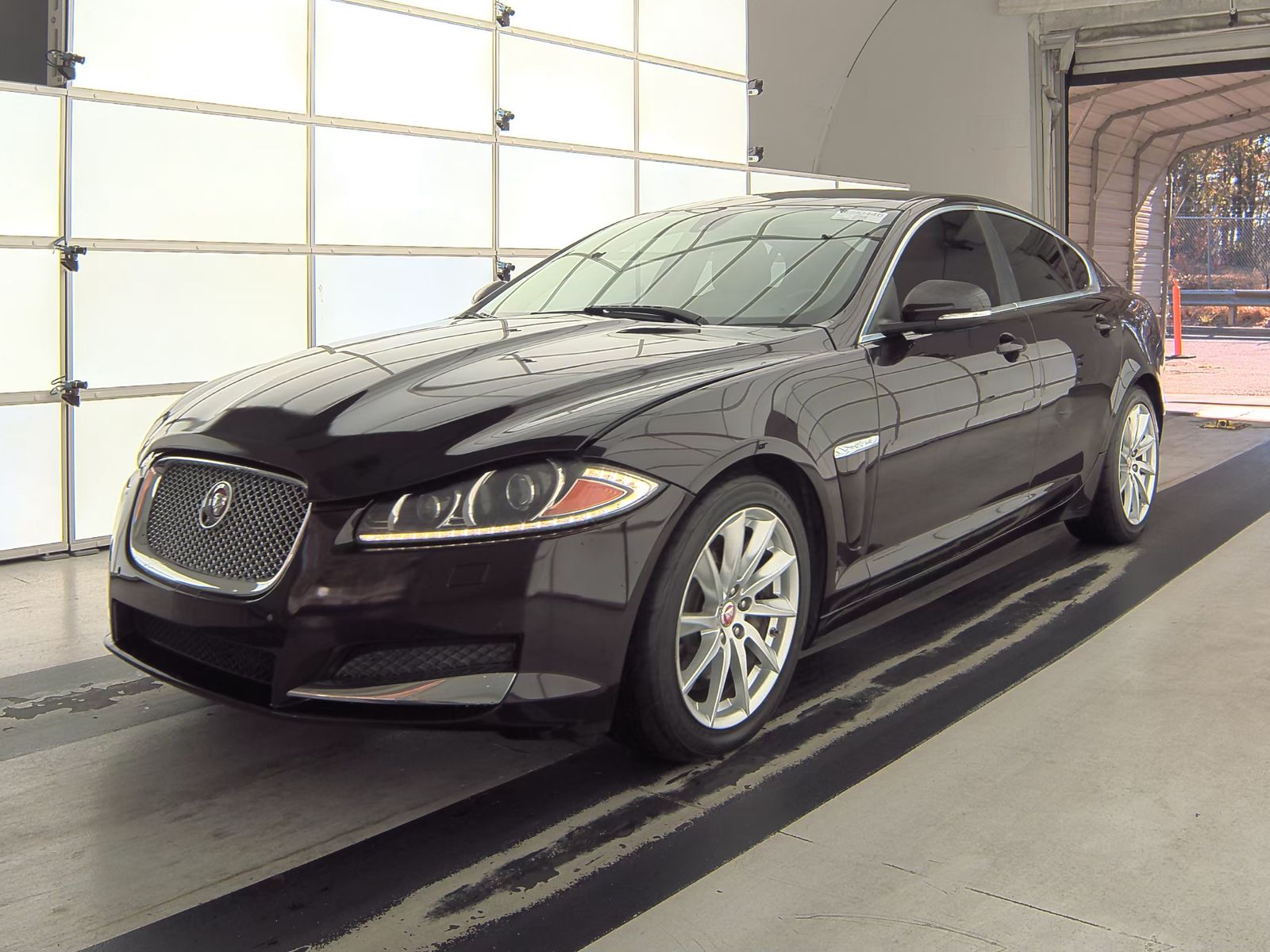 2015 Jaguar XF 2.0T Premium FWD