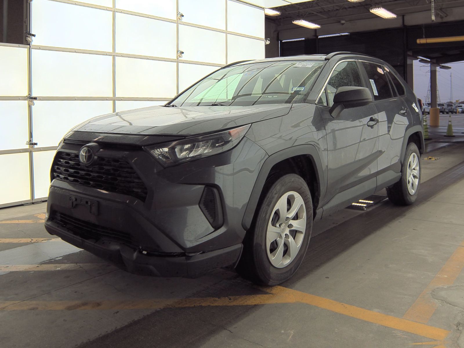 2020 Toyota RAV4 LE FWD