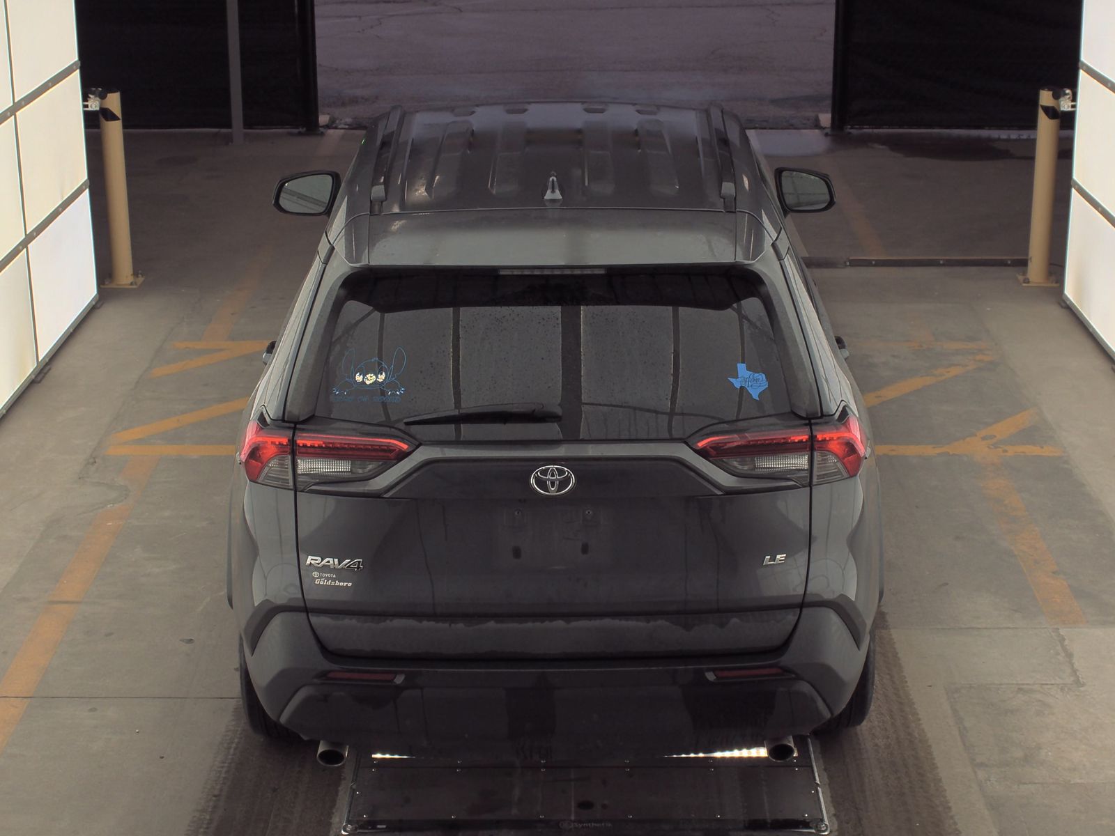 2020 Toyota RAV4 LE FWD