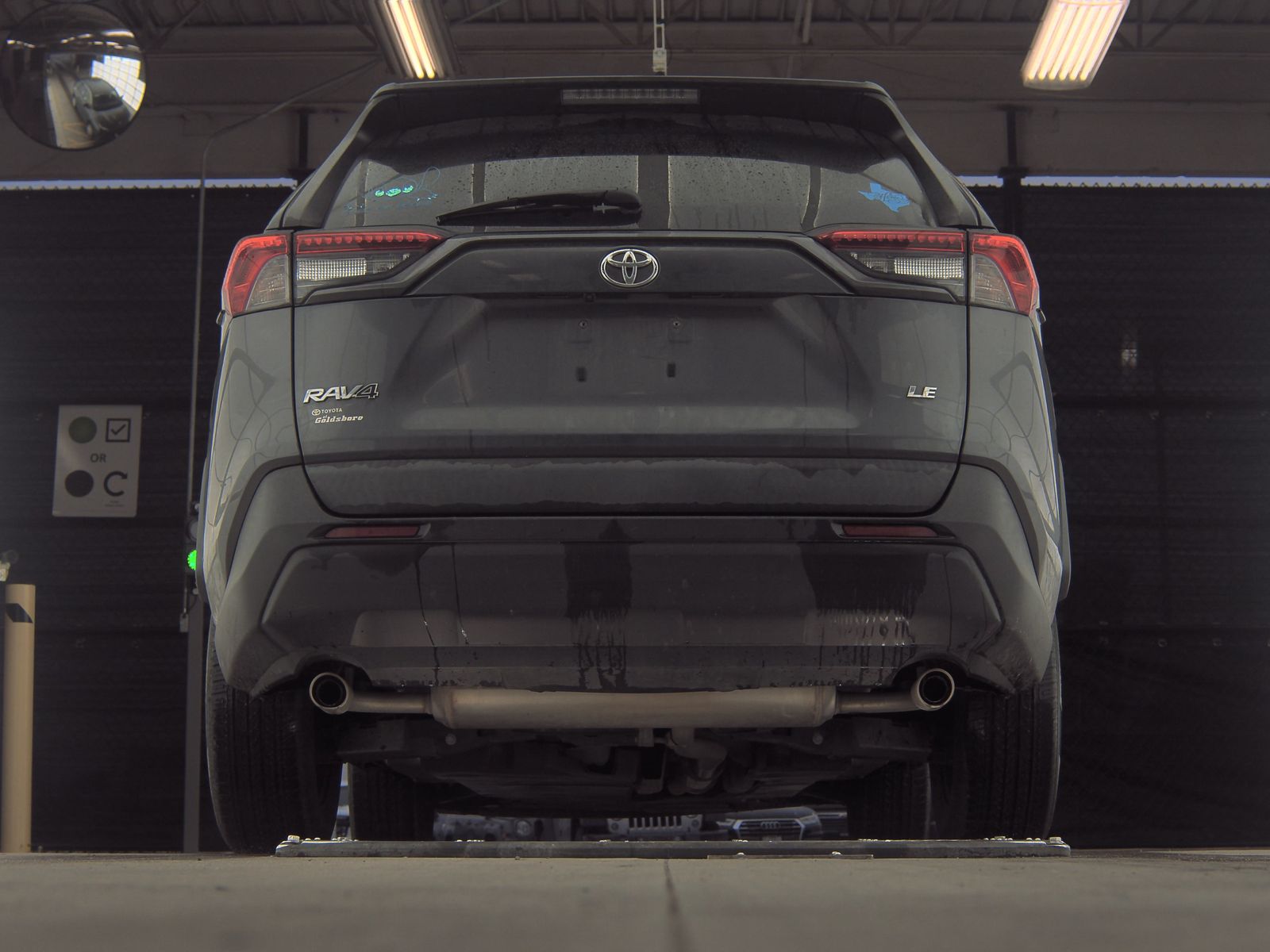 2020 Toyota RAV4 LE FWD
