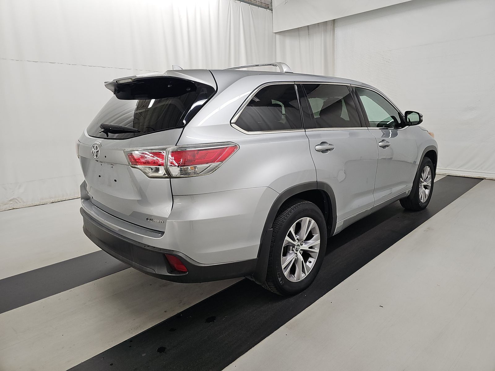 2016 Toyota Highlander LE Plus AWD