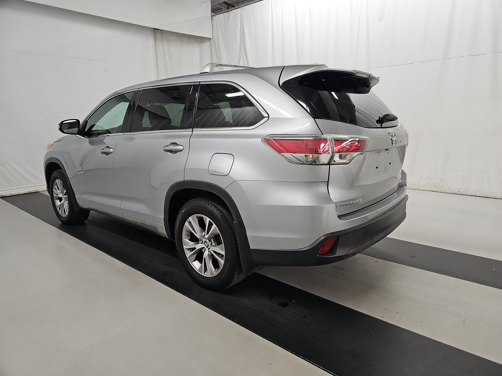 2016 Toyota Highlander LE Plus AWD