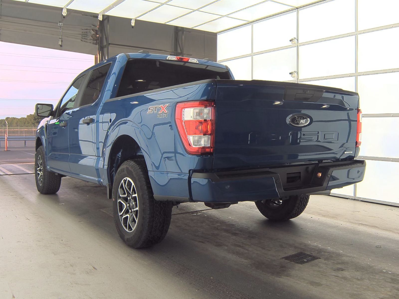2022 Ford F-150 XL AWD